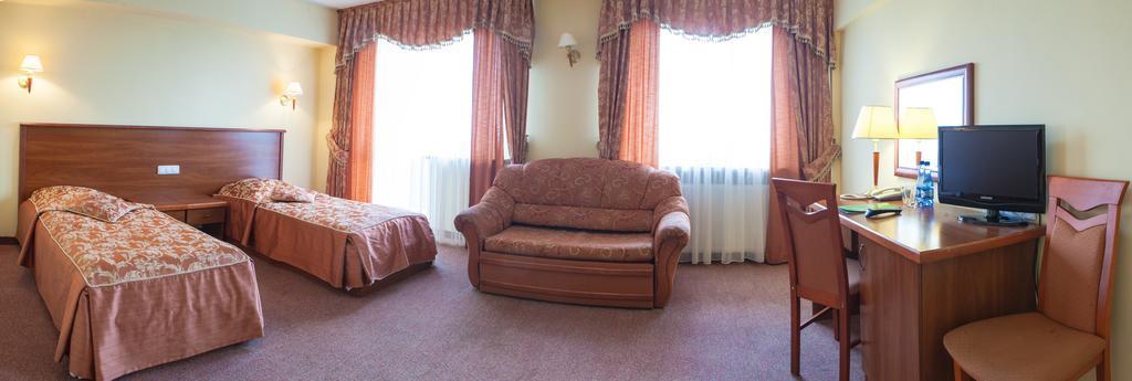 Hotel Przedwiosnie Maslow  ภายนอก รูปภาพ