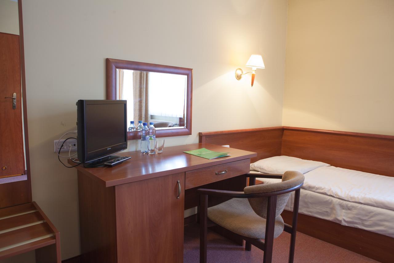 Hotel Przedwiosnie Maslow  ภายนอก รูปภาพ